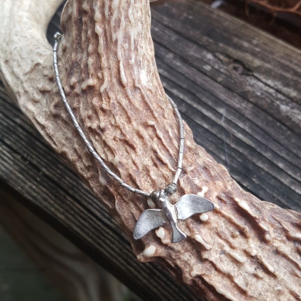 Vintage tiny bird bracelet